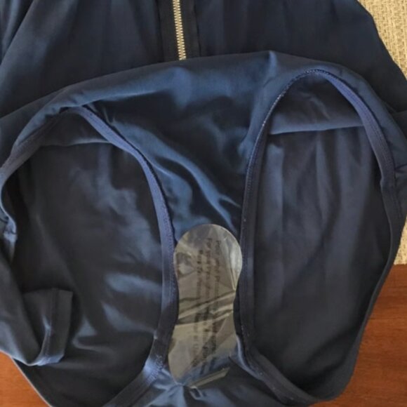 NTW $105 UPF 50 JANTZEN Zip Front Long Sleeve One-piece Swimsuit 8 - Picture 12 of 12